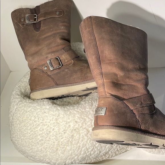 UGG Brown Leather Boots - Picture 4 of 7